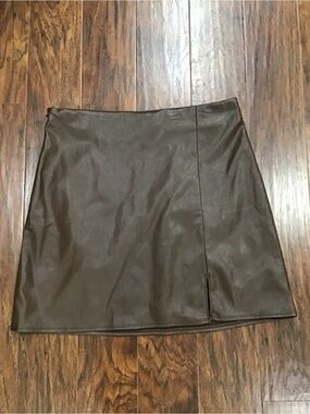 Old Navy Faux Leather Mini Skirt in Brown